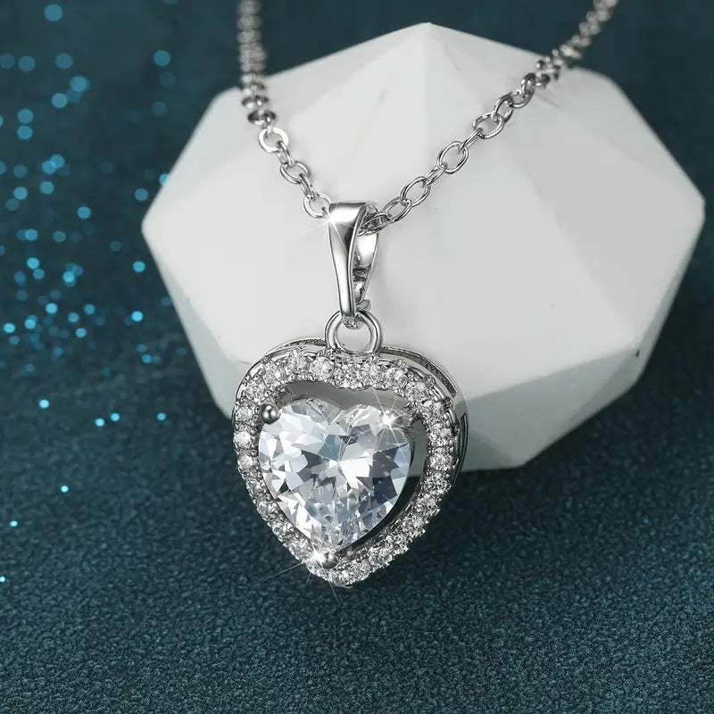 White Crystal Heart Vintage Silver Pendant Necklace